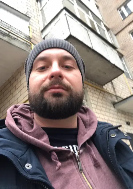 Я Богдан, 40, знакомлюсь для приятного времяпровождения в Чернигове