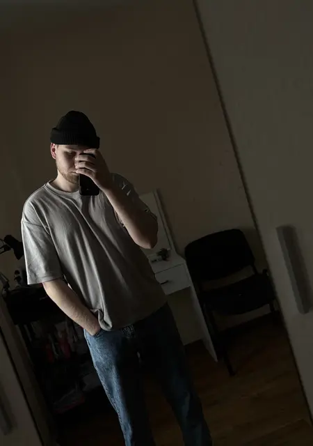 Я Глеб, 22, из Берлина, ищу знакомства без обязательств