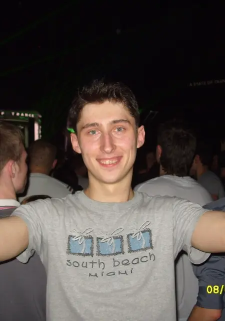 Я All, 34, из Чернигова, ищу знакомства без обязательств