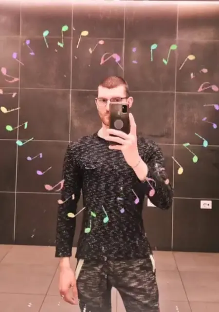 Luca из Орбассано, мне 35, познакомлюсь без обязательств