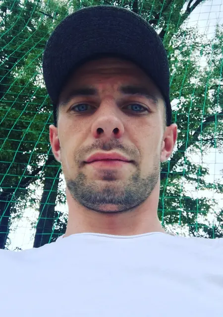 Я Фима, 29, знакомлюсь для совместных путешествий в Шостке