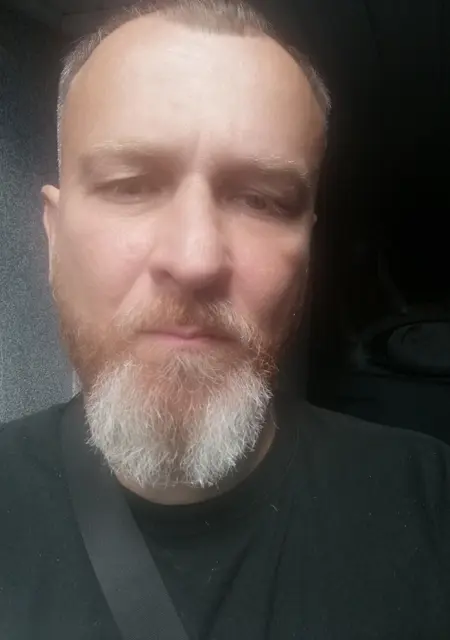 Я Андрей, 50, знакомлюсь без обязательств в Минске