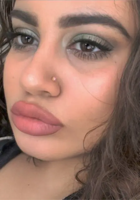 Я Милана, 20 років, знайомлюсь для приємного проведення часу у Харкові