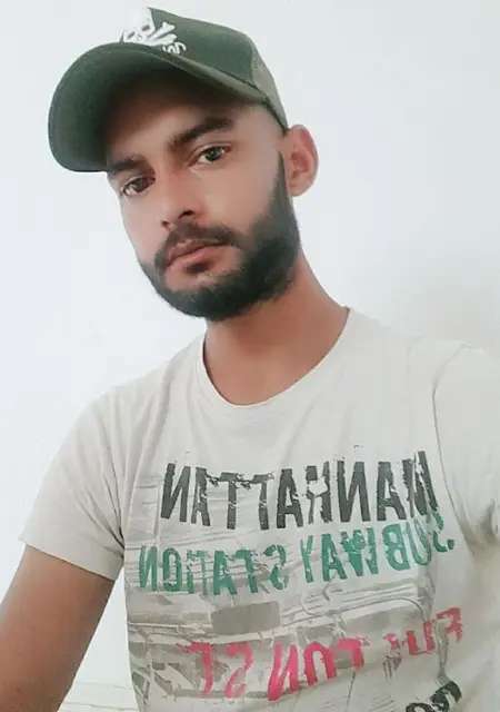 Waqar из Лиссабона, мне 31, познакомлюсь для общения