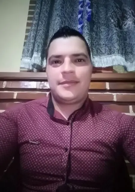 Alex Alexandru из Бухареста, мне 33, познакомлюсь