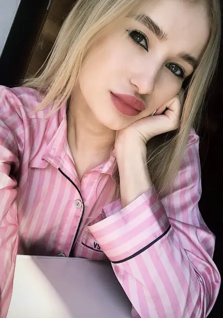 Кристине из Киева, ищу на сайте постоянные отношения