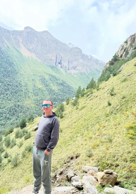 Я Иван, 25, знакомлюсь без обязательств в Бухаресте