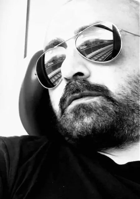 Я Salvatore, 42, знакомлюсь в Риме