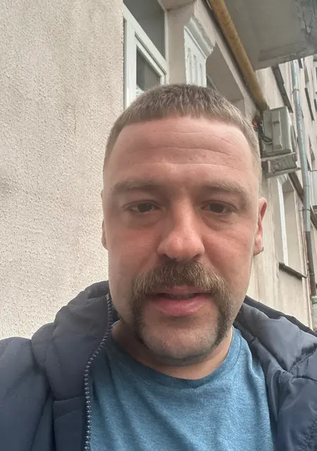 Я Валерий, 37, знакомлюсь для совместных путешествий в Гродно