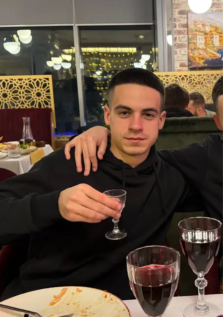 Я Данил, 19, знакомлюсь без обязательств в Хмельницком