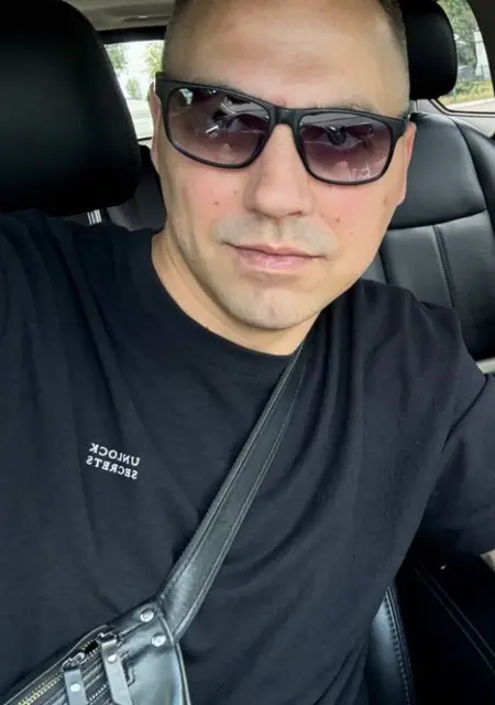 Я Дмитрий, 38, знакомлюсь без обязательств в Харькове