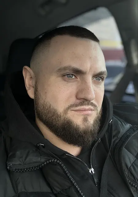 Я Слава, 29, знакомлюсь для совместных путешествий в Амстердаме