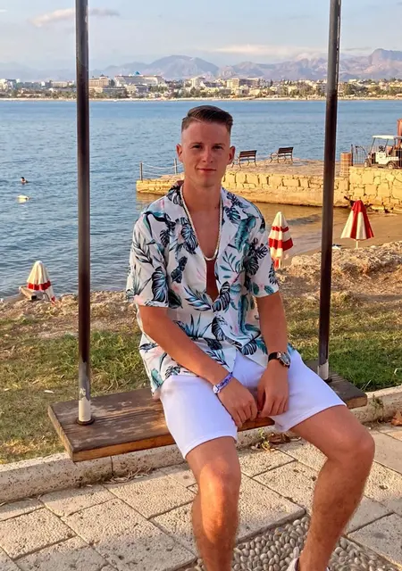 Kuba из Воломин, мне 24, познакомлюсь на одну ночь