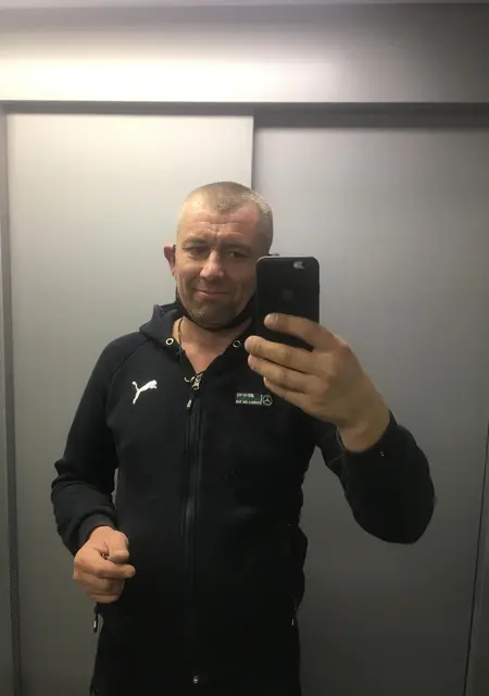 Я Анатолий, 44 років, знайомлюсь для дружби у Миколаєві