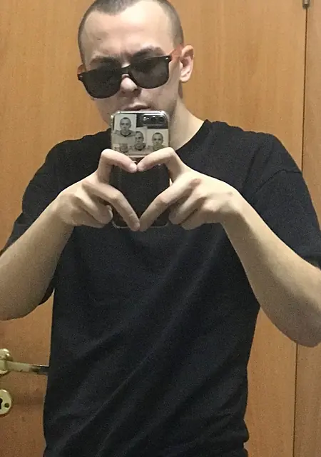 Игорь з Макіївки, мені 20 років, познайомлюсь на одну ніч