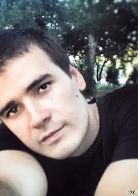 Anton из Могилёва, мне 44, познакомлюсь на одну ночь