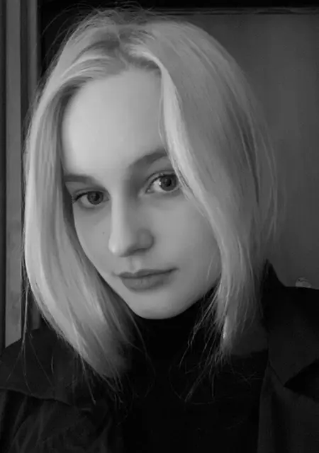 Я Алина, 18, из Шымкента, ищу знакомства без обязательств