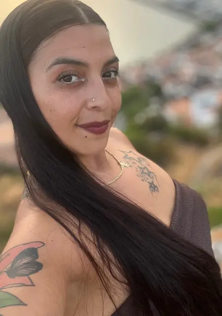 Soy Elena, 33 años, conociéndome para lío de una noche en Sant Cugat