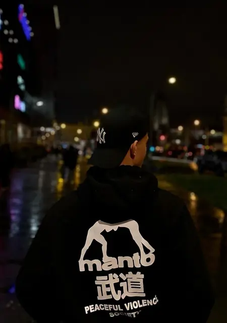 Я Roman, 21, знакомлюсь для вирта в Праге