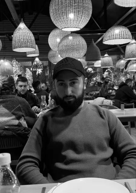 Я Giorgi, 26, знакомлюсь для вирта в Тбилиси