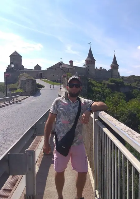 Саня из Хмельницкого, мне 41, познакомлюсь без обязательств