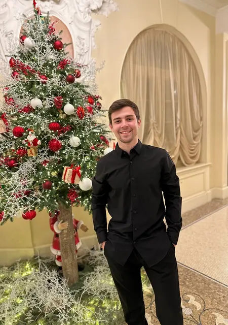 Я Gregory, 28, знакомлюсь для дружбы в Дубае