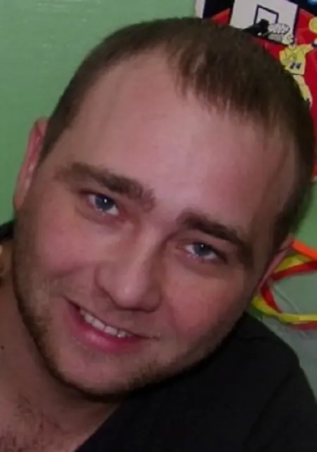 Вадим из Сум, ищу на сайте знакомства на одну ночь