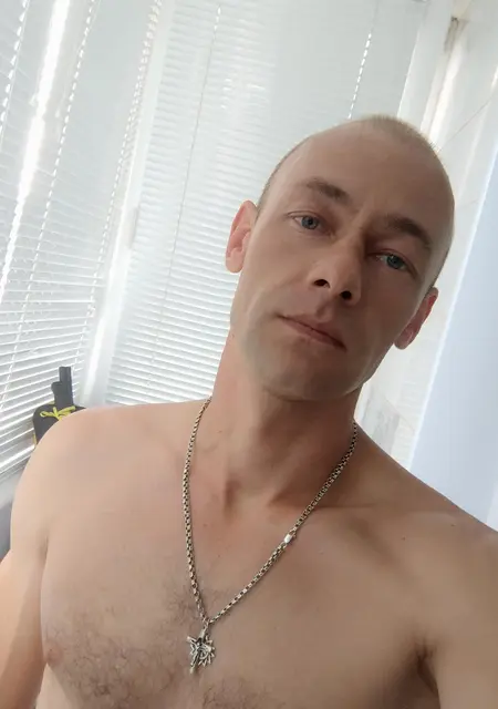 Я Денис, 39 років з Павлограда, шукаю знайомство для спілкування