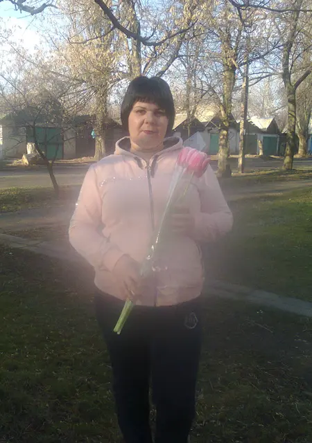 Ирина из Макеевки, мне 39, познакомлюсь для приятного времяпровождения