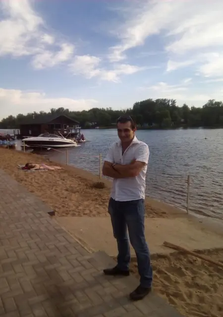 Я Roman, 41, из Одессы, ищу знакомства на одну ночь