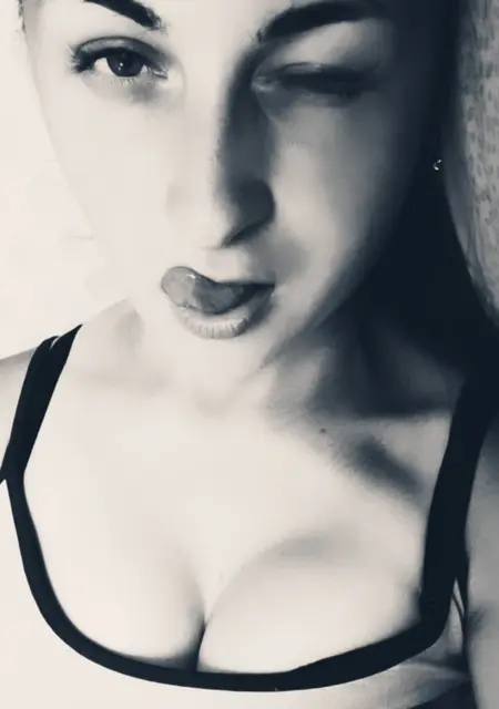 Tata из Харькова, мне 28, познакомлюсь для приятного времяпровождения