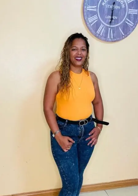 Я Geraldine, 41, знакомлюсь в Париже