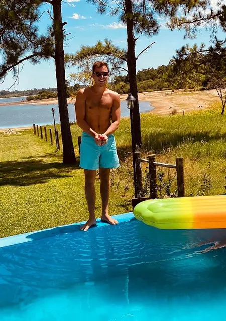 Tomas из Мерседес, ищу на сайте знакомства на одну ночь