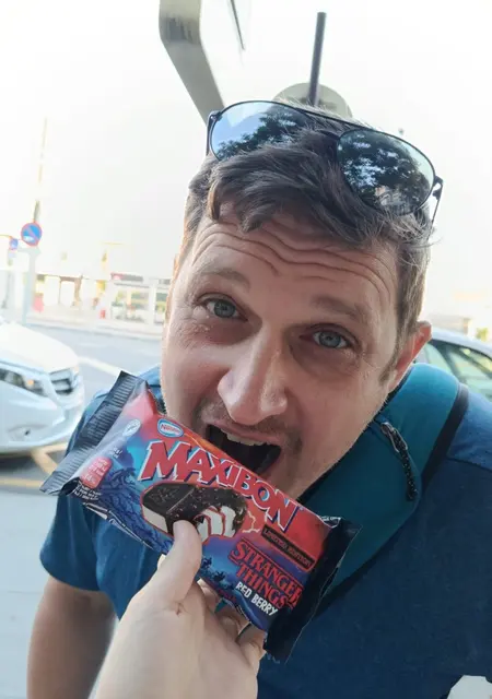 Soy Vlad, 39 años, conociéndome para relación sin ataduras en Gavà