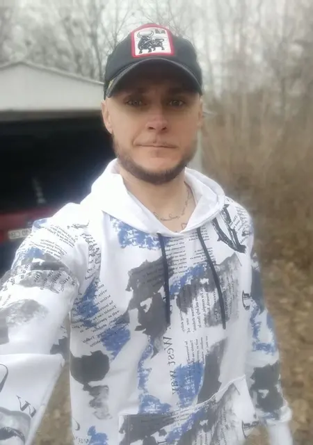 Я Sergey, 40 років, знайомлюсь на одну ніч у Харкові