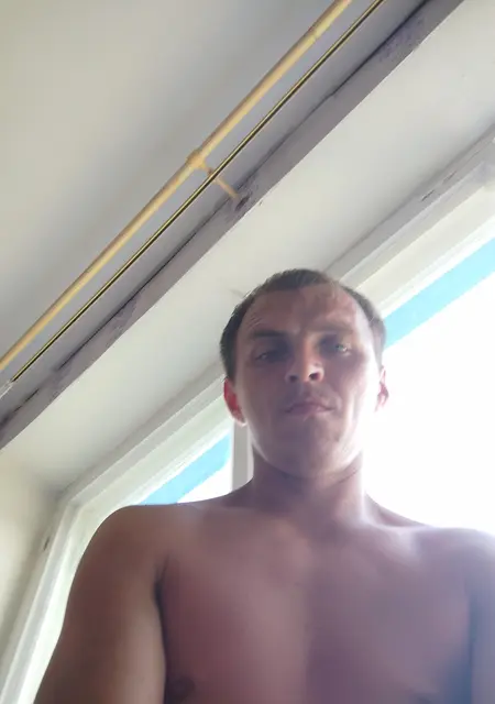 Александр из Минска, мне 31, познакомлюсь на одну ночь