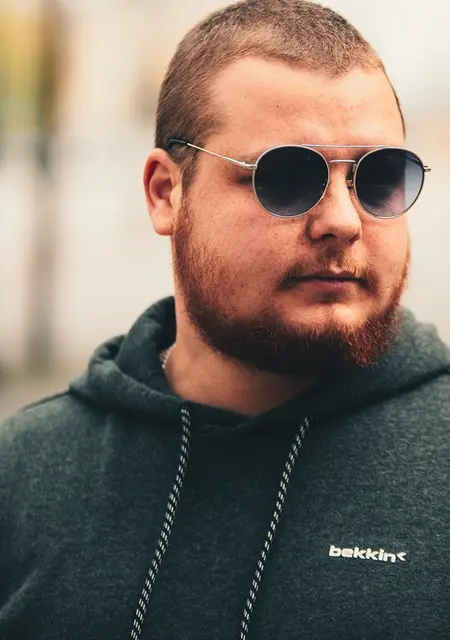 Я Вова, 27, знакомлюсь без обязательств в Запорожье