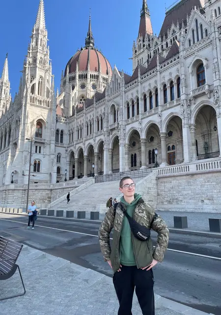 Я Андрій, 19, из Познани, ищу знакомства без обязательств