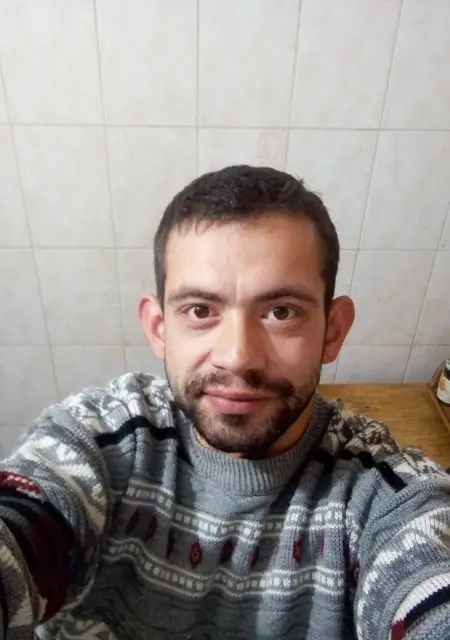 Василь из Ужгорода, ищу на сайте знакомства без обязательств