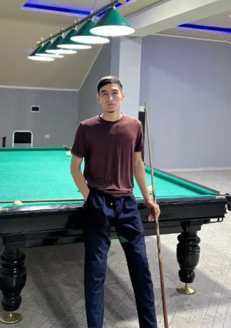 Я Musoxon, 22, знакомлюсь для открытые отношения в Анталии