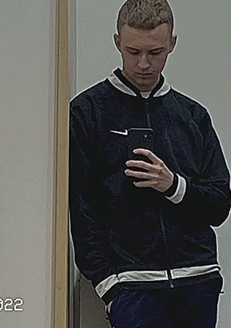 Я Денис, 21, из Риги, ищу знакомство для постоянных отношений