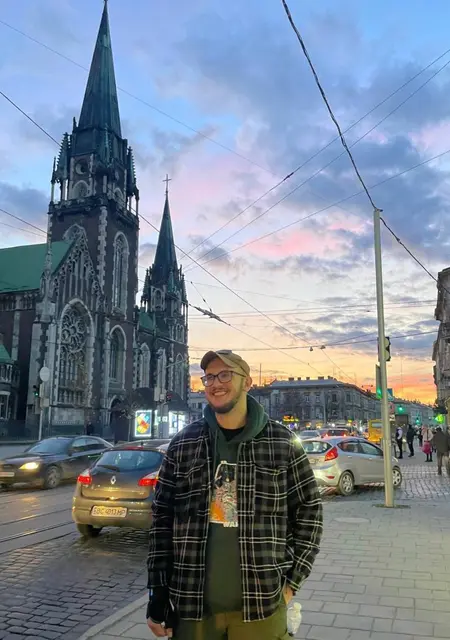 Я Andrian, 23, из Луцка, ищу знакомства на одну ночь