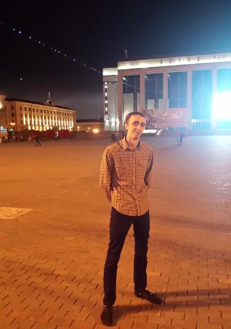 Я Дима, 40, из Бобруйска, ищу знакомство для постоянных отношений