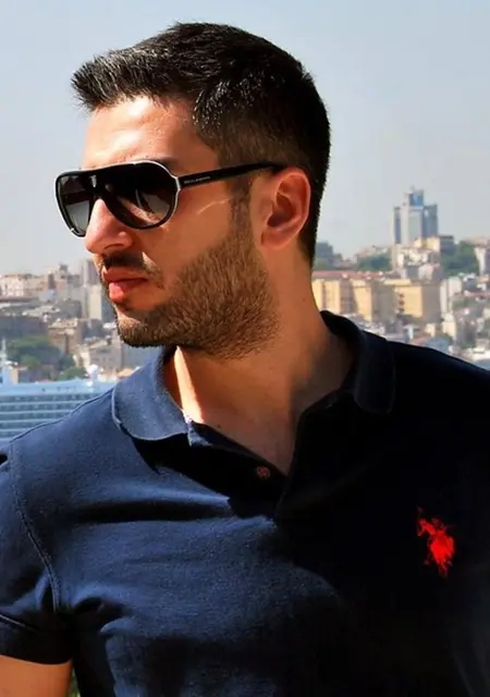 Я Евгений, 37 років з Харкова, шукаю знайомства без зобов'язань