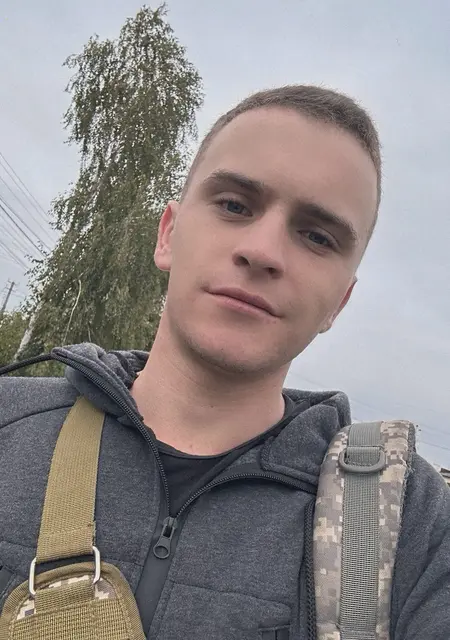 Діма з Kamin-Kashyrskyi, мені 25 років, познайомлюсь на одну ніч