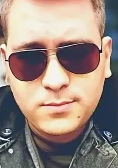 Я Анатолий, 28 років з Макіївки, шукаю знайомство для спільних подорожей