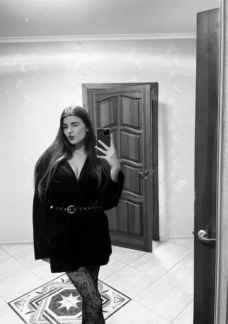 Марина из Запорожья, мне 24, познакомлюсь для вирта