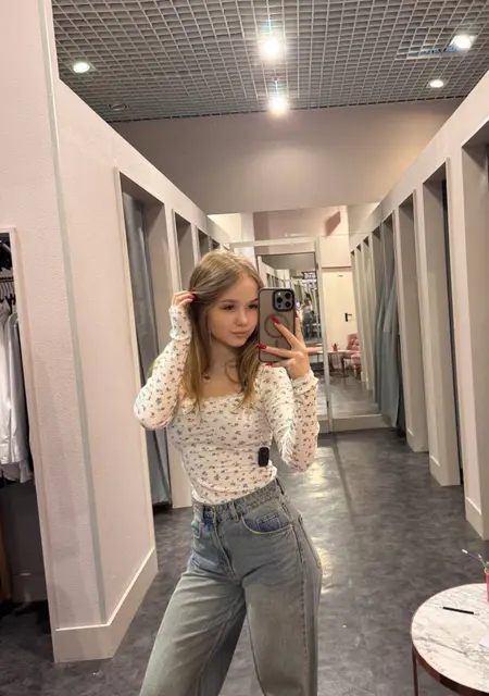 Я Ліза, 22, из Александрии, ищу знакомство для общения