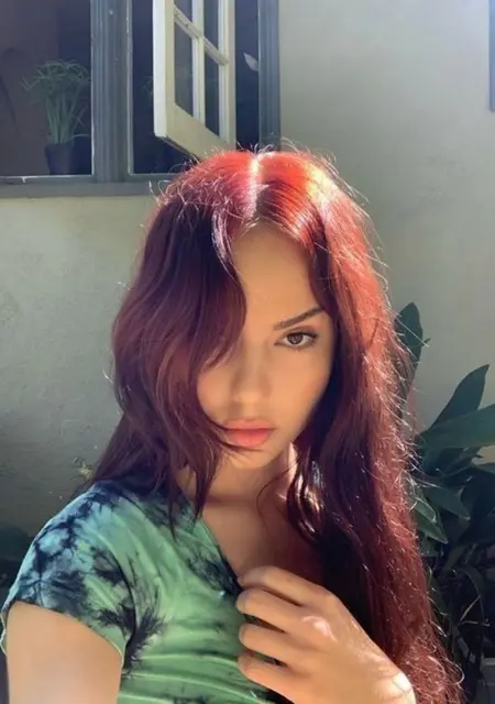 Selin из Стамбула, мне 22, познакомлюсь