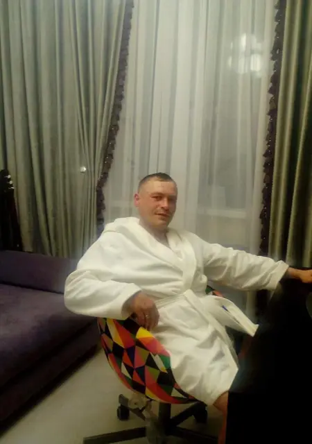 Я Сергей, 25, знакомлюсь без обязательств в Каменском